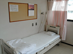 入院